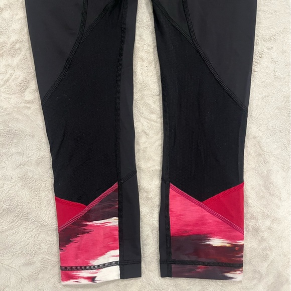 NEW LuluLemon high waisted leggings with pockets - Picture 6 of 8